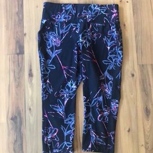Livi Capri leggings